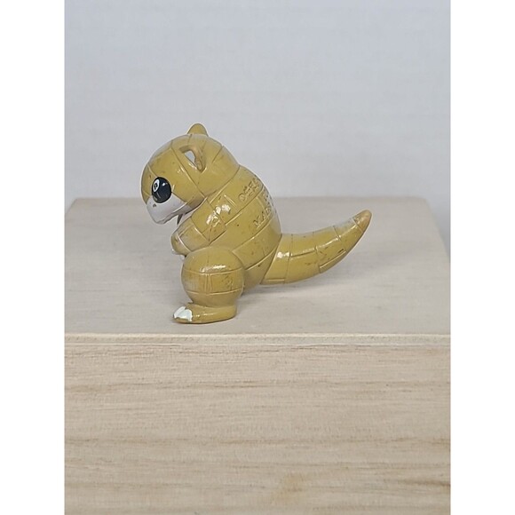 Sandshrew Figure Original Pokemon Nintendo TOMY Monster Collection CGTSJ Rare - Picture 2 of 5